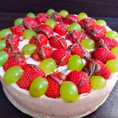 Творожный торт со сметаной и клубникой🍓