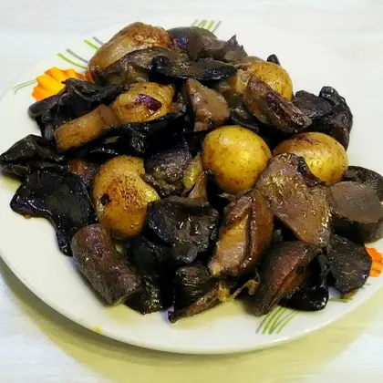 Жареные грибы с картошкой