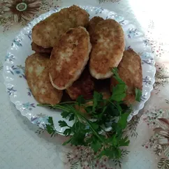 Котлетки из куриной грудки и свинины