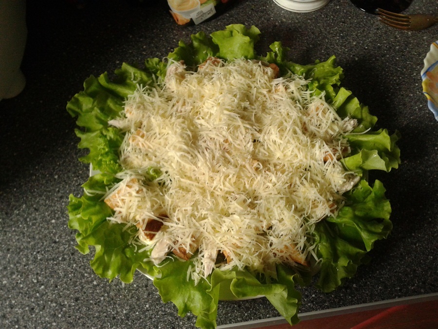 "Цезарь" не классический, но почти диетический