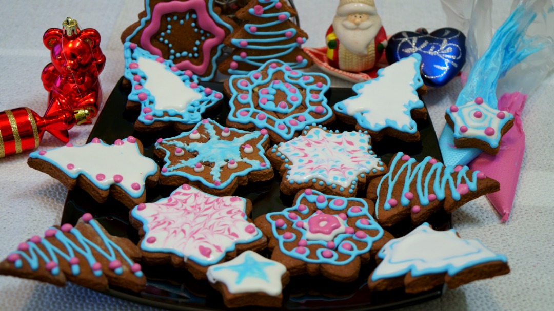 Новогоднее домашнее печенье с глазурью