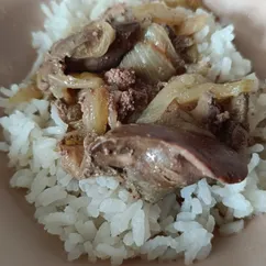 Куриная печень в сметане