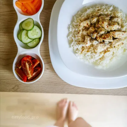 Басмати с курицей и шампиньонами в сметанном соусе