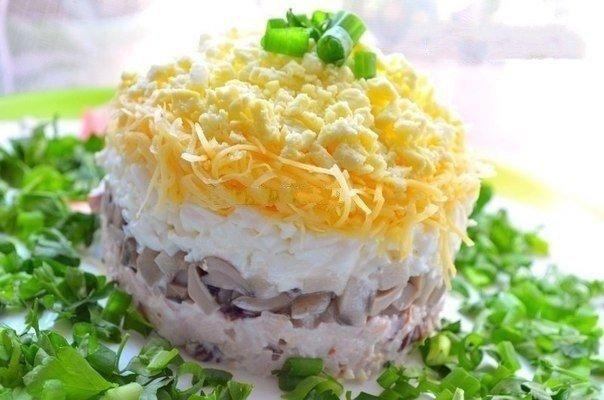 Салат «Первый снег» с куриной печенью