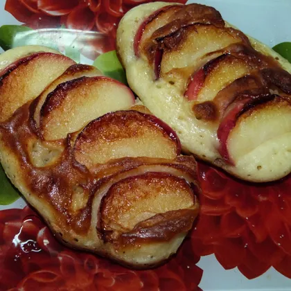 Оладушки с яблоками на кефире