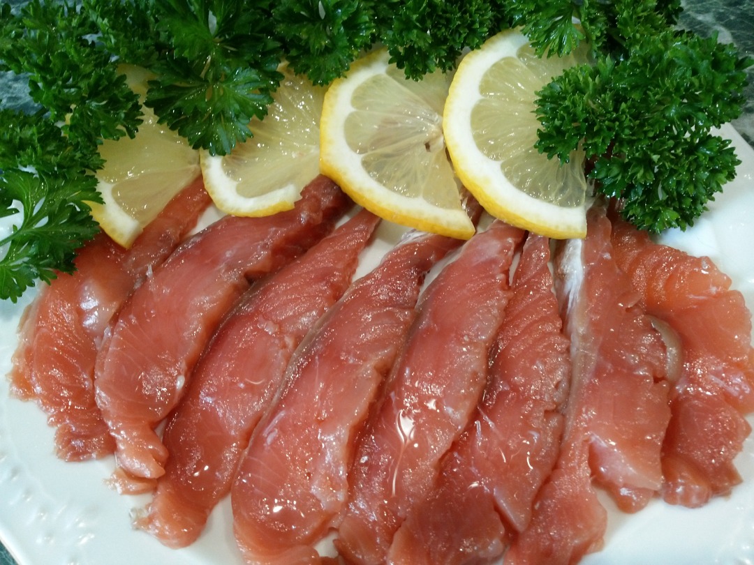 Красная рыба в сливочном соусе с томатами и шпинатом - пошаговый рецепт с фото на Готовим дома