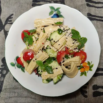 Овощной салат со спаржей