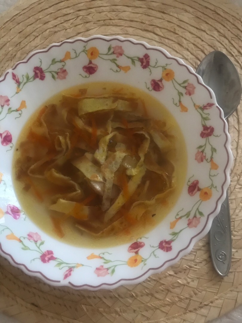Куриный суп с яичными блинчиками
