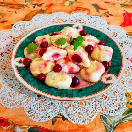 Ленивые вареники с вишней