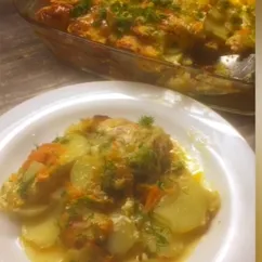 Всеми любимая курица с картошкой, запечённая в духовке😊