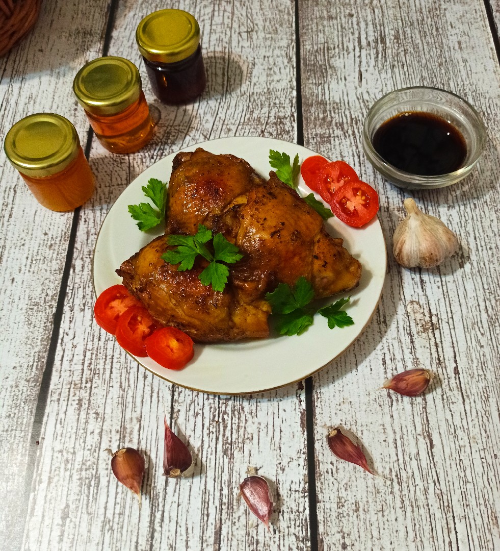 Курица на пиве в духовке с перечным соусом