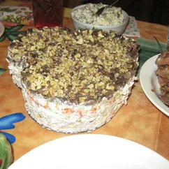 Курочка с орешками