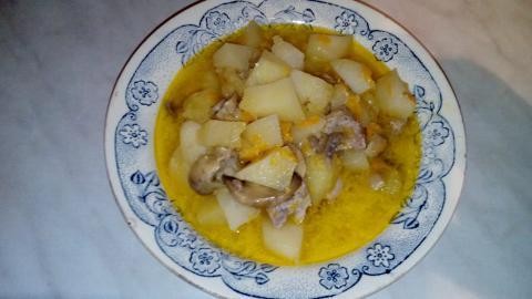 Рецепт тушеной картошки мяса и грибов в мультиварке