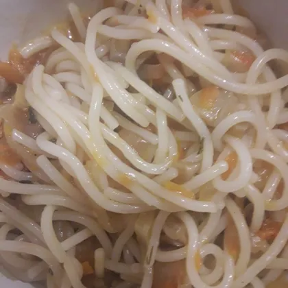 Спагетти с грибной подливкой