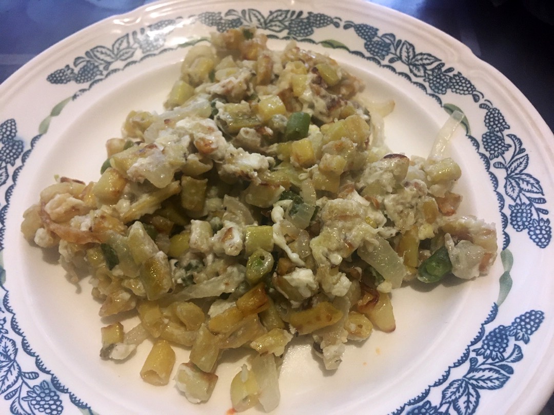 Стручковая фасоль с яйцами