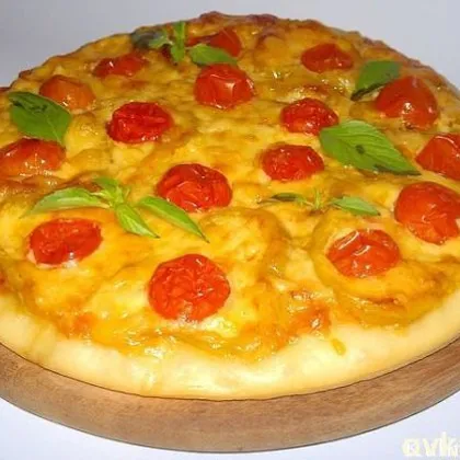 Пицца с ветчиной, болгарским перцем