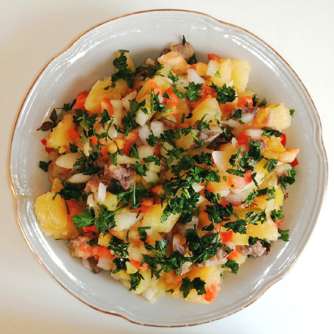 Картофельный салат с сельдью