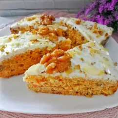 Морковный пирог с творожным кремом