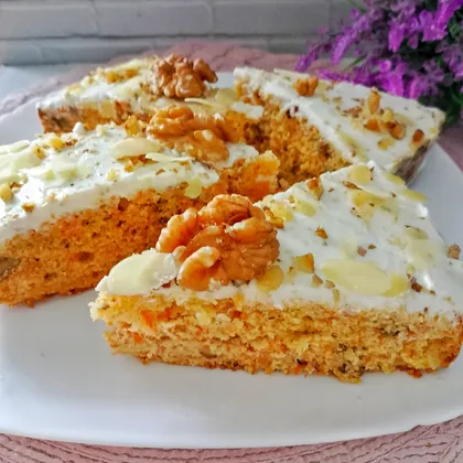 Морковный пирог с творожным кремом