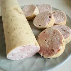 Домашняя колбаса из мяса птицы 
