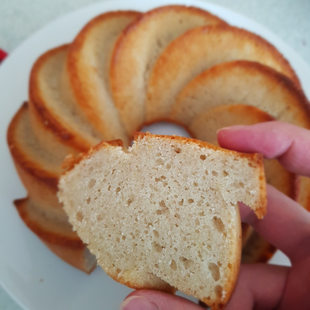 Ореховый кекс на кефире со штрейзелем – кулинарный рецепт