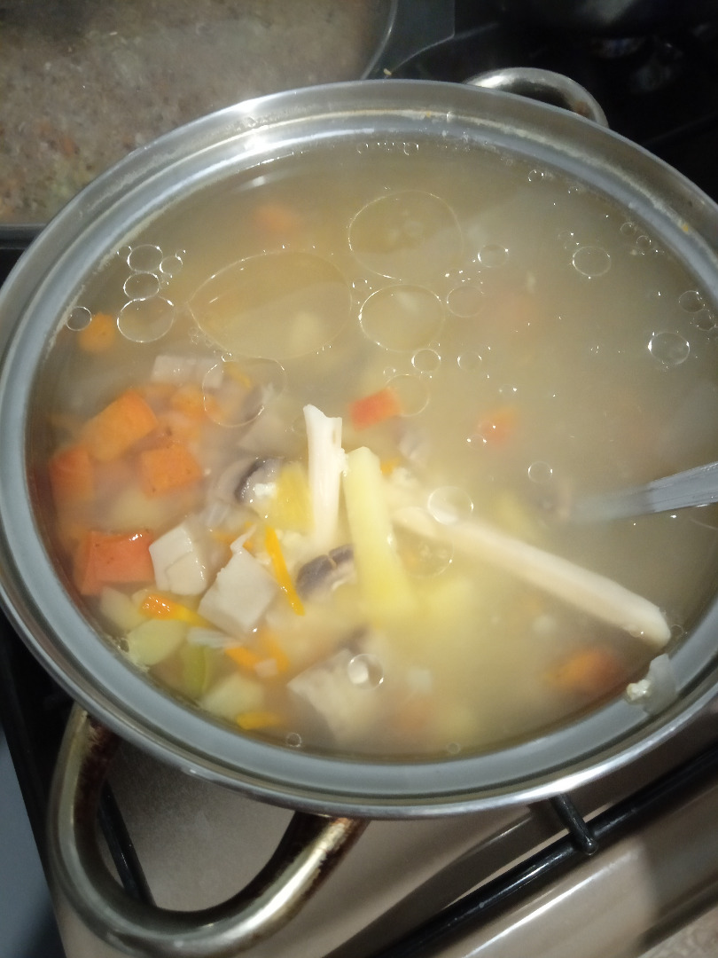 Грибной суп с пшеном