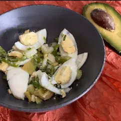 Зелёный салат с авокадо 🥑