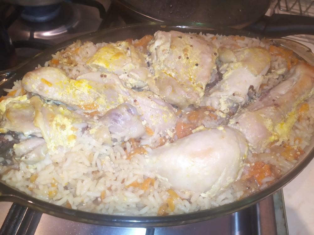 Курица с рисом в духовке