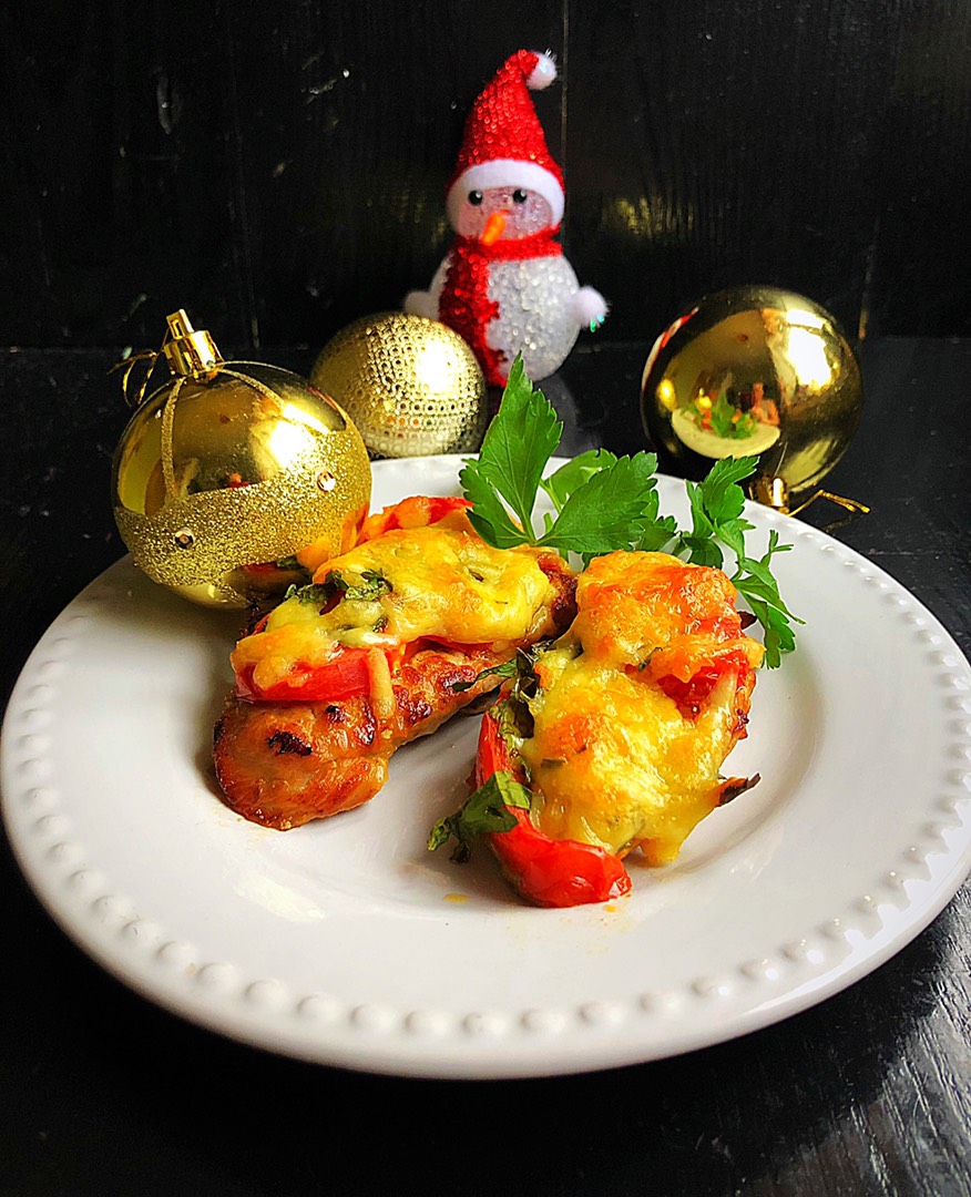 Свинина с сыром и помидорами