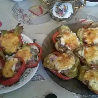 Перец с кабачками и мясом