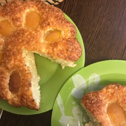Пирог из творога и абрикосов за полчаса
