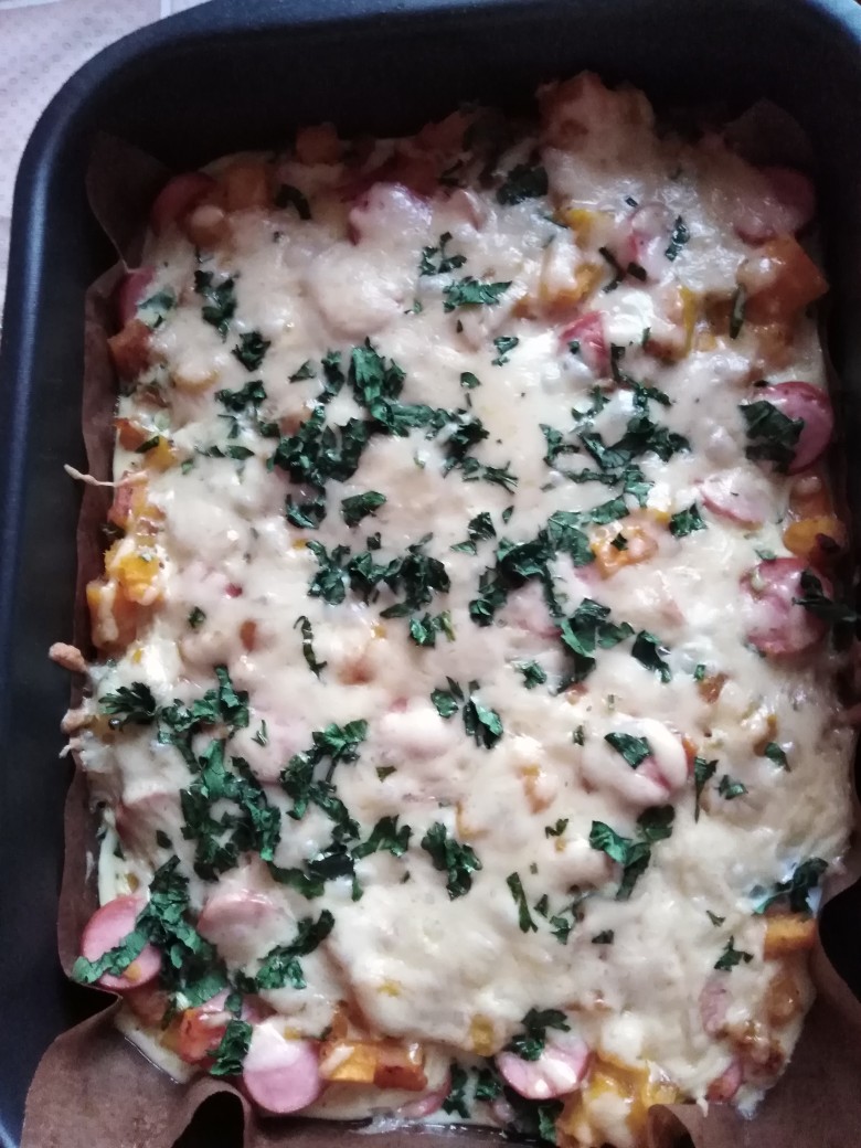 Тыквенная запеканка с сыром и сосисками