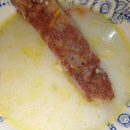 Сырный суп с копчеными ребрами