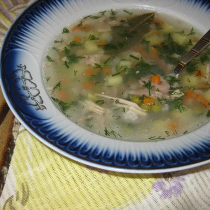 Диетический суп из крольчатины с зелёным горошком
