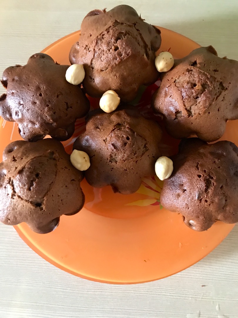 Шоколадные кексики с фундуком