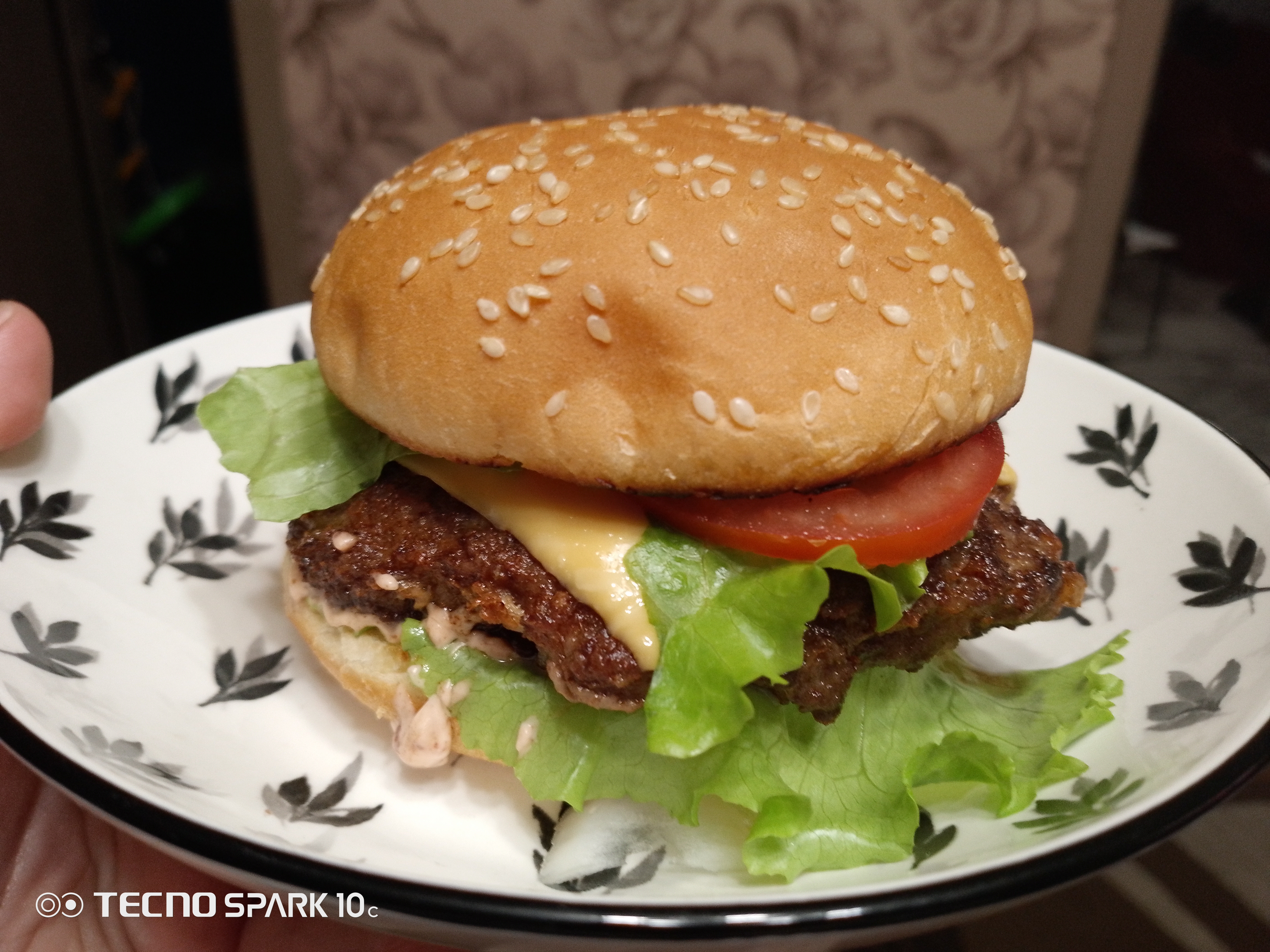 Бургер 🍔