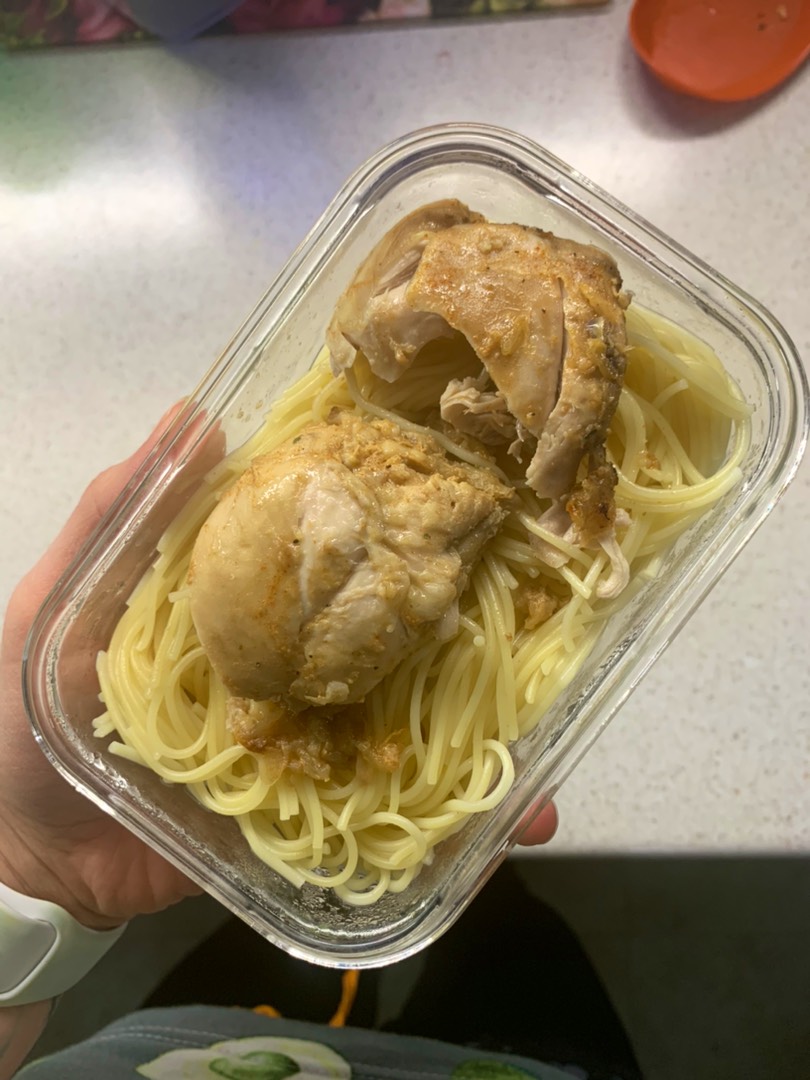 Куриные бёдра в луковом маринаде