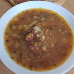Гороховый суп с грибами и колбаской