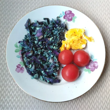 Цвет гарнира синий 🌀 Краснокочанная капуста с яичным белком