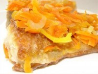 Тушеная с луком и помидорами рыба