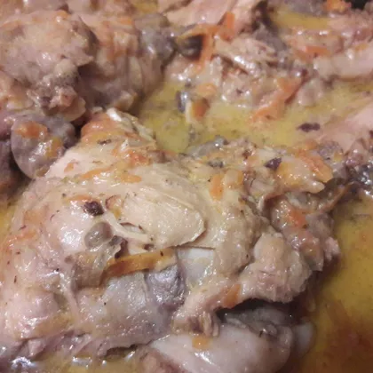 Курица с лесными грибами в сливочном соусе. Горячие блюда на новый год