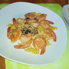 Паста с креветками и грибами 🦐