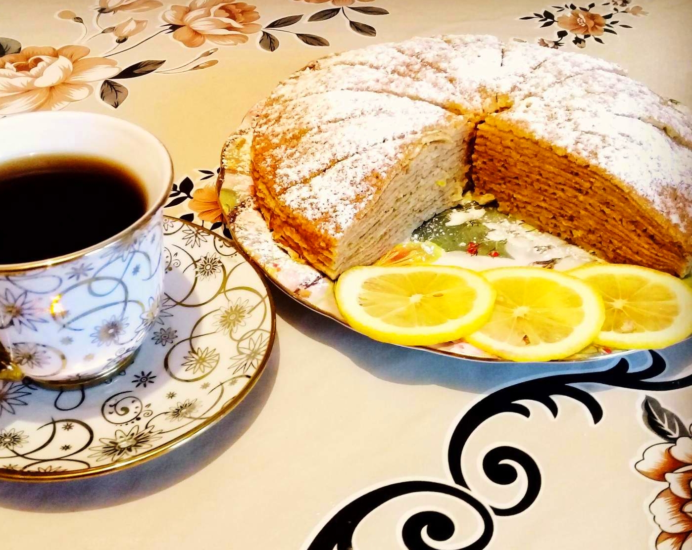 Блинный торт с лимонным курдом