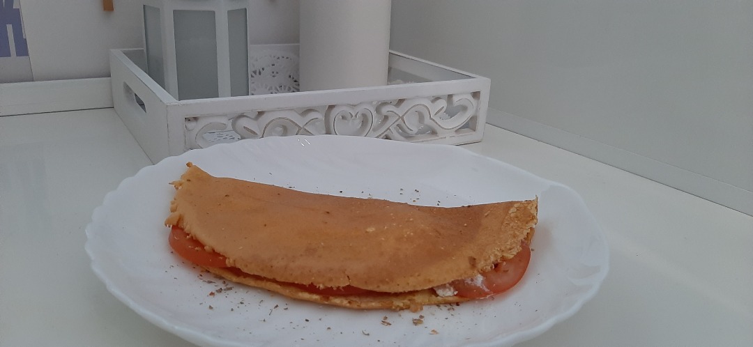 Кукурузоблин с сыром и помидором