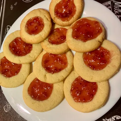 Печеньки с джемом😋