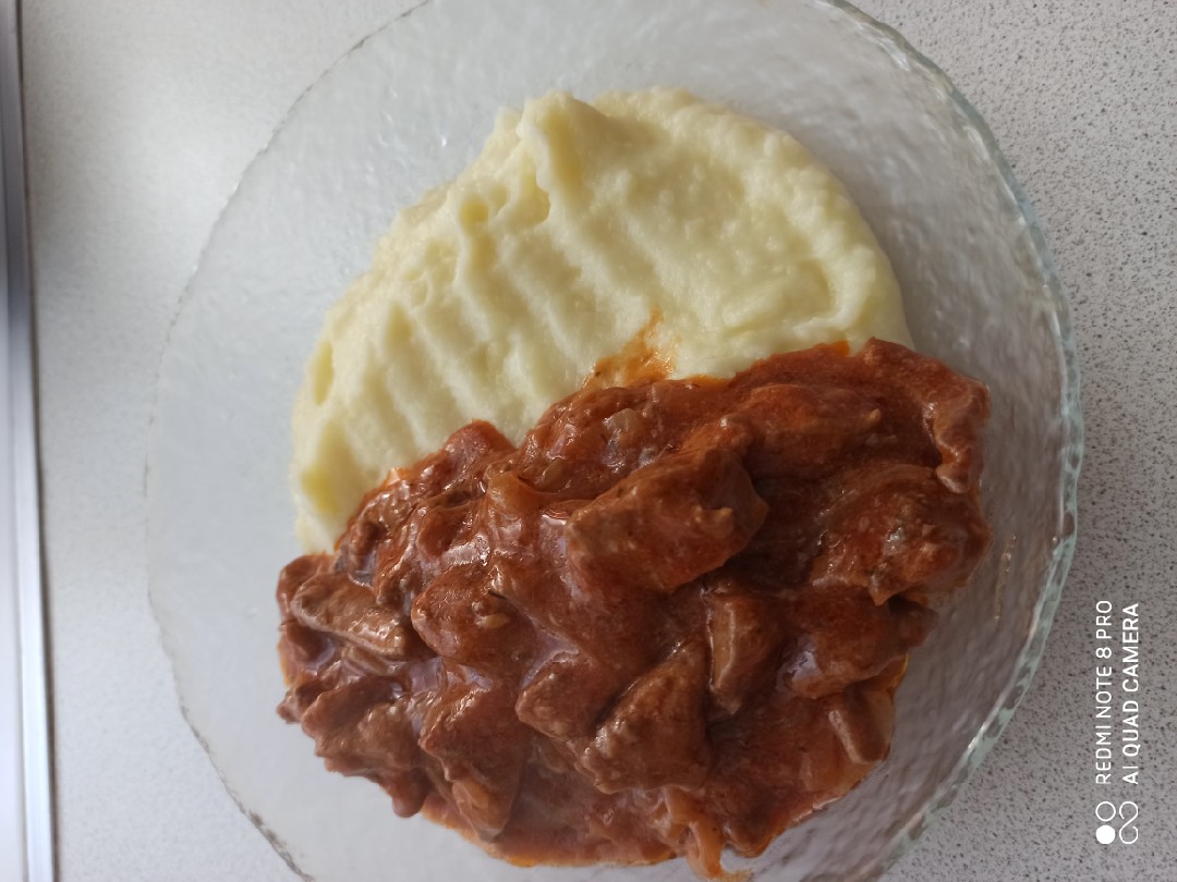 "Печень в соусе"