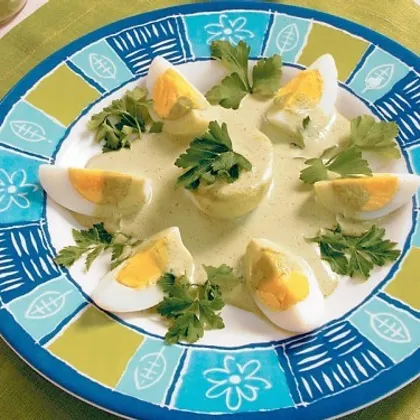 Яйца по-японски с соусом-хрен