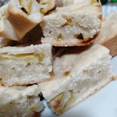 Пирог из ранних яблок