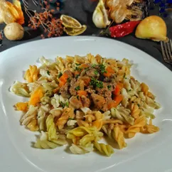 Куриная печёночка с макаронами '' фузилли''