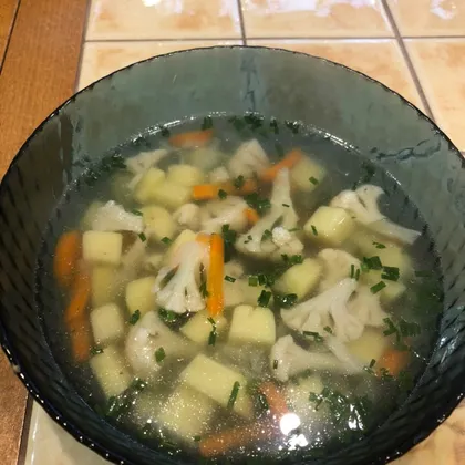 Суп с идеальным прозрачным бульоном (с цветной капустой)
